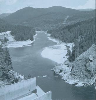 Boundary Dam Crest Looking Toward British Columbia