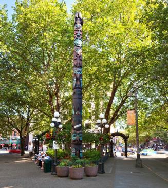 Seattle Totem Pole (replica)